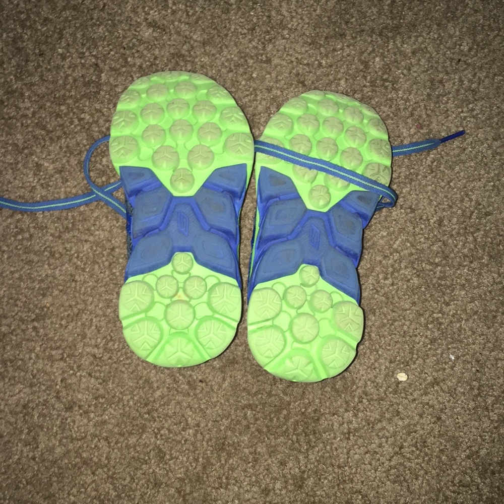 Shoes - Picture 3 of 3